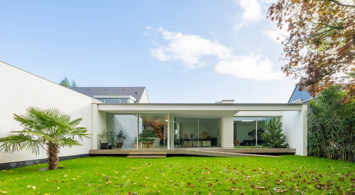 Minimalistische kozijnen in Abcoude